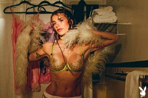 ari-kytsya-celluloid-fantasy-playboy-0018